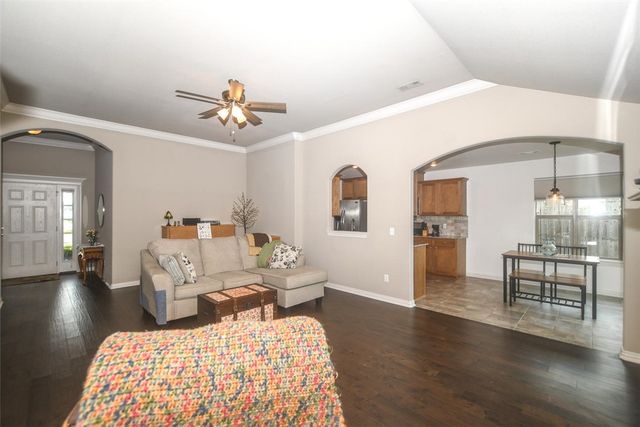2102 N Wakefield Street, Siloam Springs, AR 72761