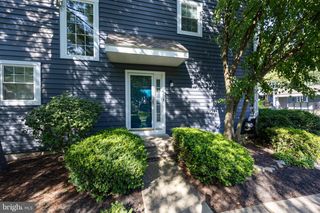 112 WHISTLING SWAN LN, Downingtown, PA 19335
