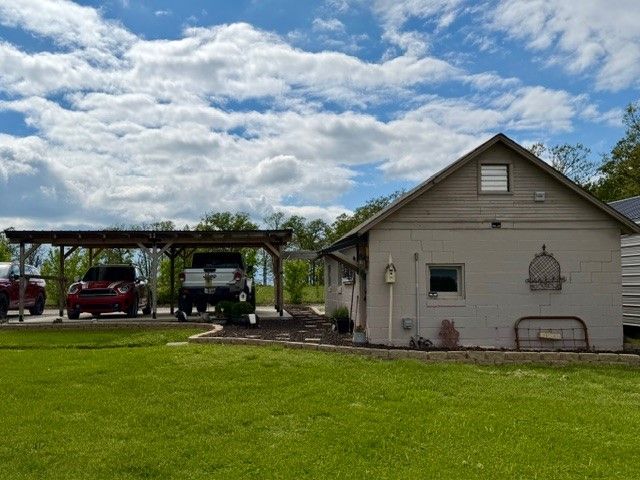 15292 Russell Road, Siloam Springs, AR 72761