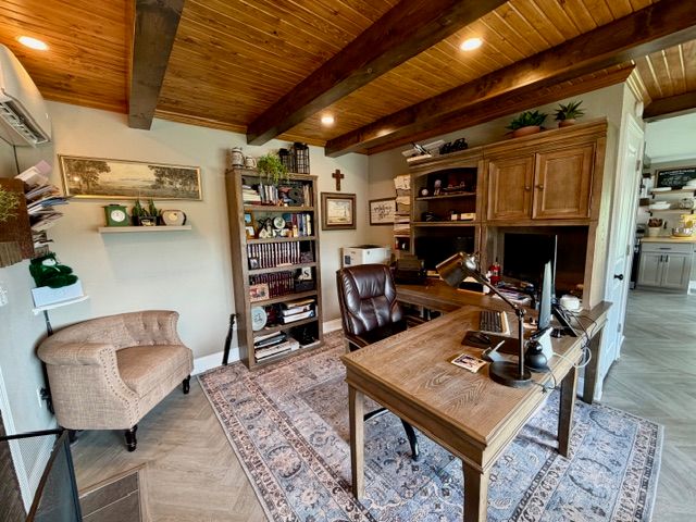 15292 Russell Road, Siloam Springs, AR 72761