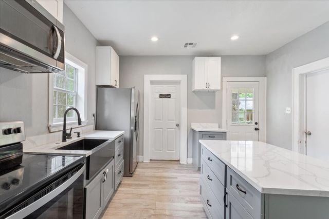 205 Dallas Street, Waco, TX 76704