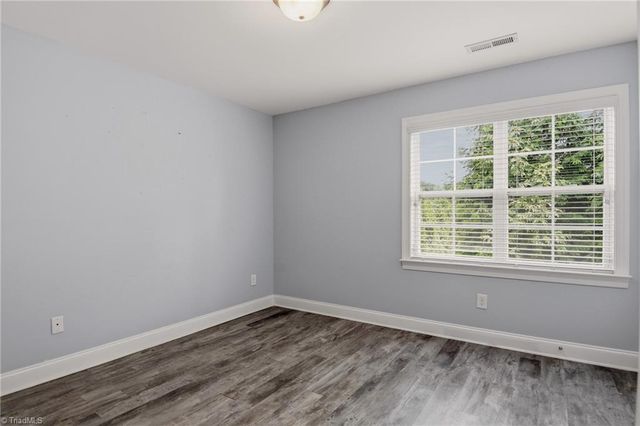 1134 Heritage Path Lane, Winston-salem, NC 27103