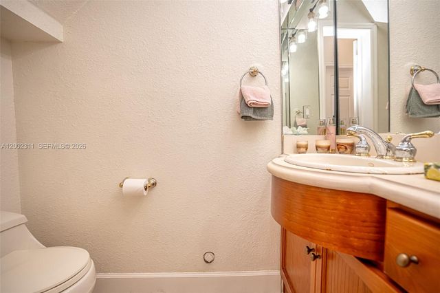 6772 NW 111th Avenue, Doral, FL 33178