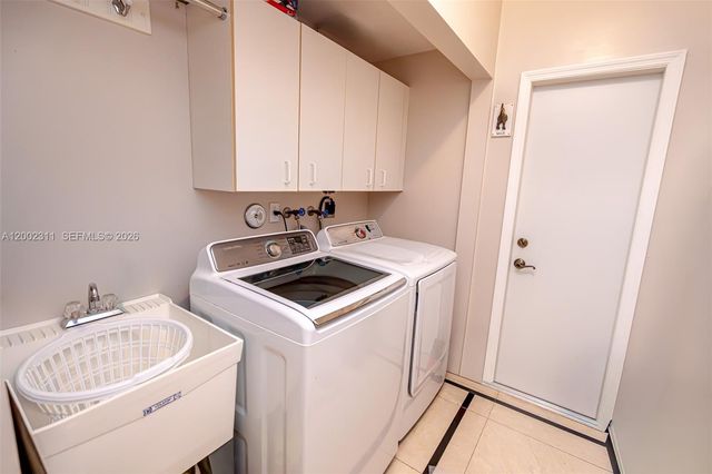 6772 NW 111th Avenue, Doral, FL 33178