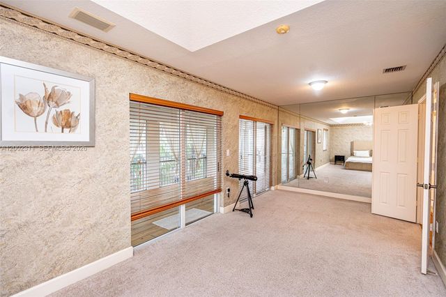 6772 NW 111th Avenue, Doral, FL 33178