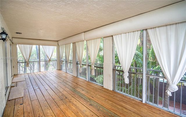 6772 NW 111th Avenue, Doral, FL 33178