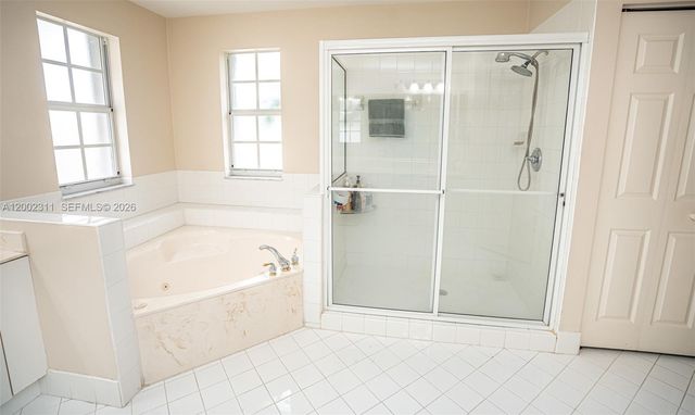 6772 NW 111th Avenue, Doral, FL 33178