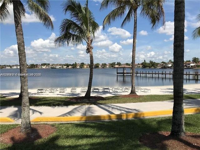 6772 NW 111th Avenue, Doral, FL 33178