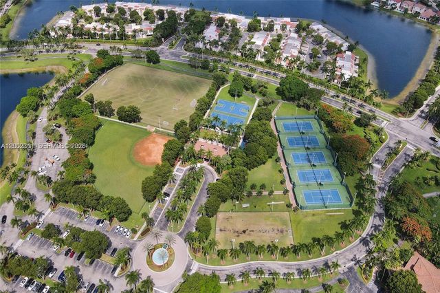 6772 NW 111th Avenue, Doral, FL 33178
