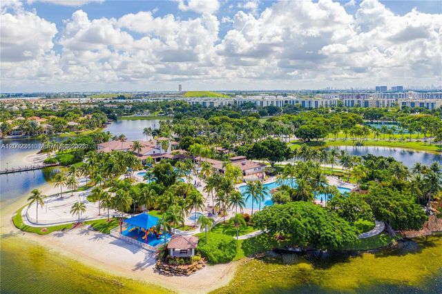 6772 NW 111th Avenue, Doral, FL 33178