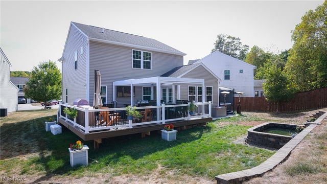 75 Glenwood Circle, Tallmadge, OH 44278