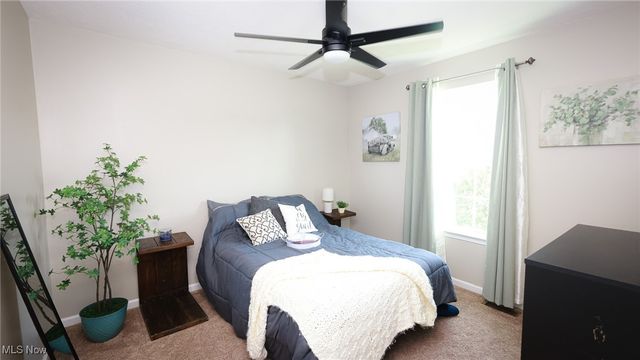 75 Glenwood Circle, Tallmadge, OH 44278