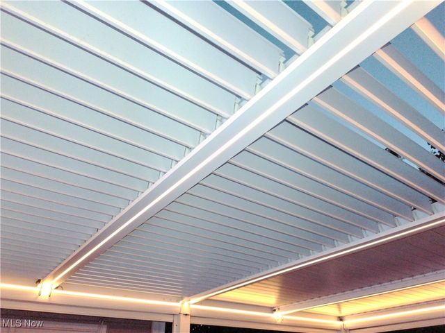 75 Glenwood Circle, Tallmadge, OH 44278