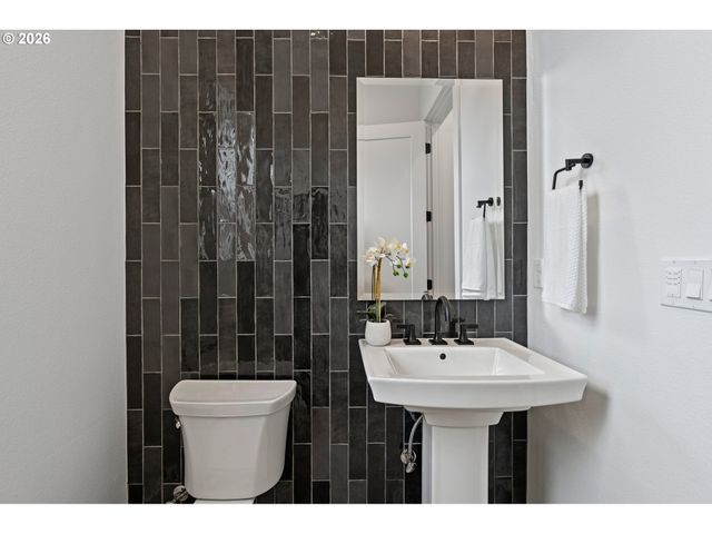 16479 Nw Trillium St L 124, Portland, OR 97229