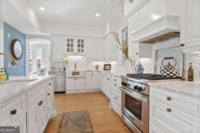 22 Sanford Drive, Newnan, GA 30263
