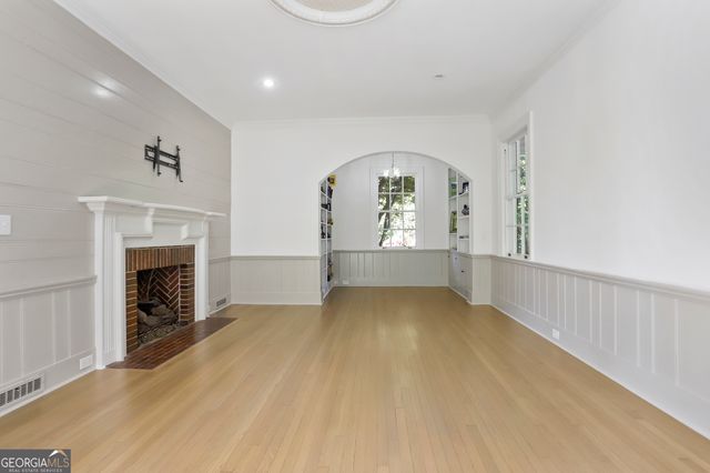 22 Sanford Drive, Newnan, GA 30263