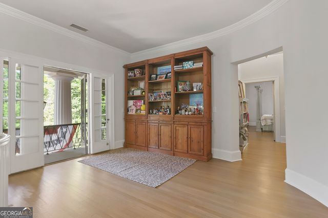 22 Sanford Drive, Newnan, GA 30263