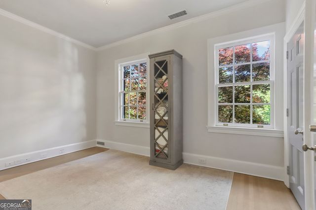 22 Sanford Drive, Newnan, GA 30263