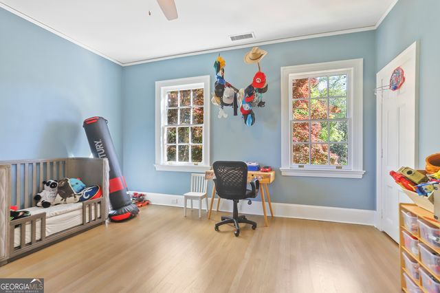 22 Sanford Drive, Newnan, GA 30263