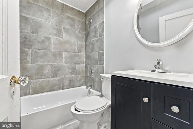 557 TIMBERLAKE RD, Upper Darby, PA 19082