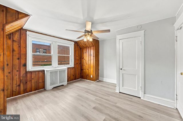 557 TIMBERLAKE RD, Upper Darby, PA 19082