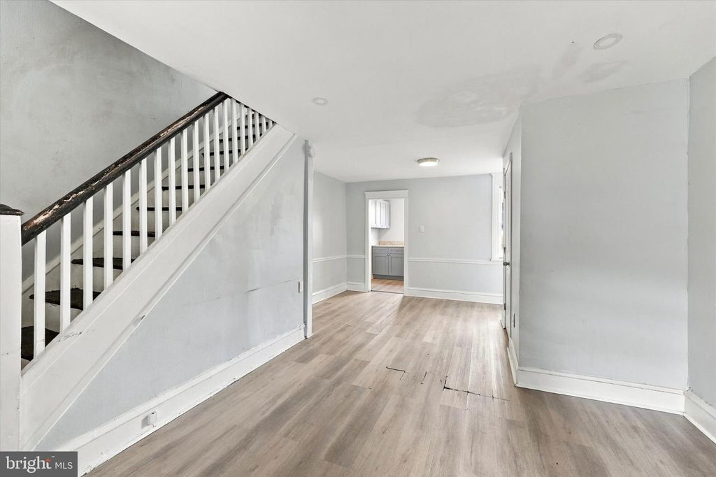 557 TIMBERLAKE RD, UPPER DARBY, PA 19082 — photo 5