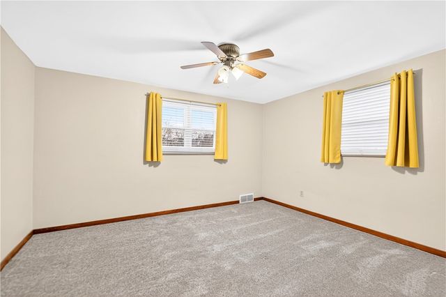 4632 Woodhill Dr, Munhall, PA 15120