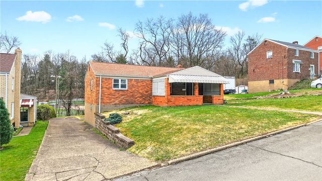 4632 Woodhill Dr, Munhall, PA 15120