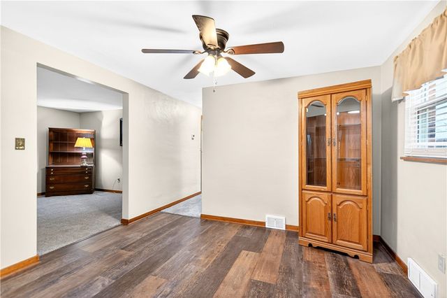 4632 Woodhill Dr, Munhall, PA 15120