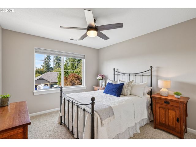16562 OAK TREE Ter, Oregon City, OR 97045