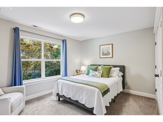 16562 OAK TREE Ter, Oregon City, OR 97045
