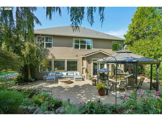 16562 OAK TREE Ter, Oregon City, OR 97045
