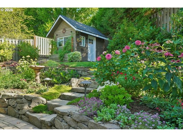 16562 OAK TREE Ter, Oregon City, OR 97045