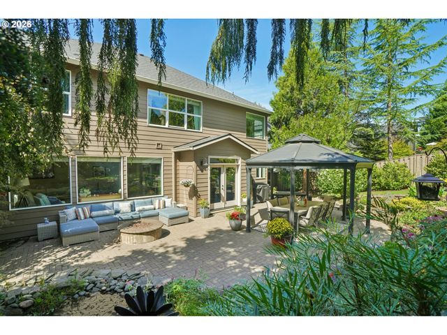 16562 OAK TREE Ter, Oregon City, OR 97045