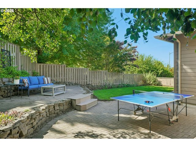 16562 OAK TREE Ter, Oregon City, OR 97045