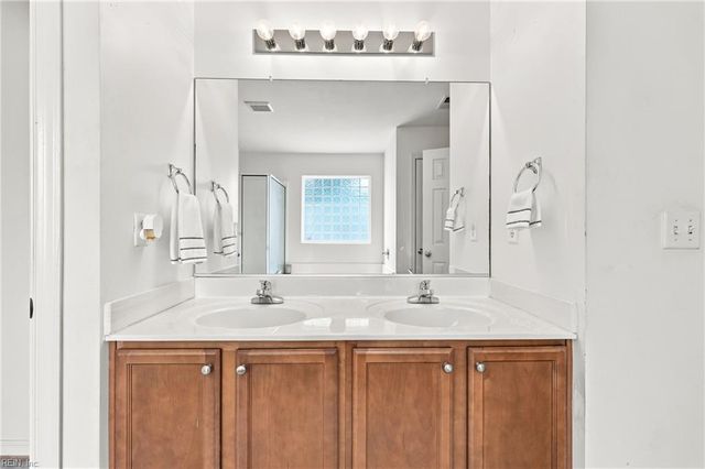 4320 Schooner TRL, Chesapeake, VA 23321
