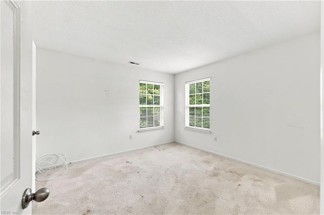 4320 Schooner TRL, Chesapeake, VA 23321
