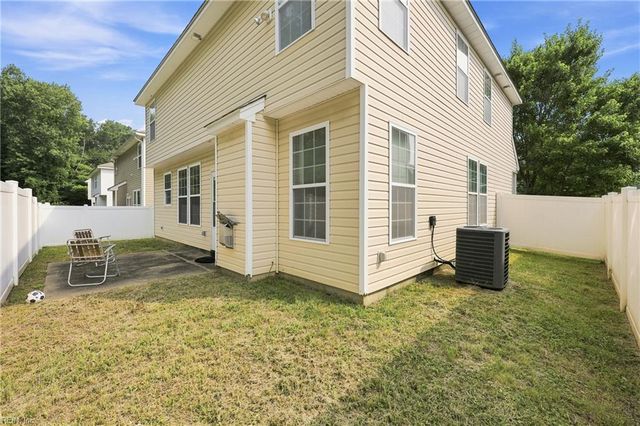 4320 Schooner TRL, Chesapeake, VA 23321