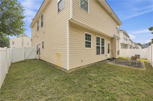 4320 Schooner TRL, Chesapeake, VA 23321