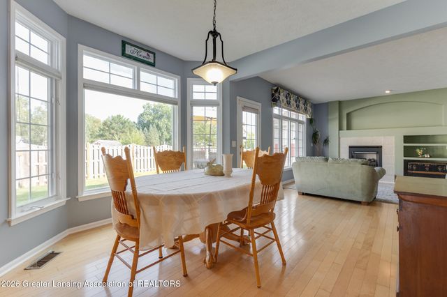 11420 Carousel, Grand Ledge, MI 48837