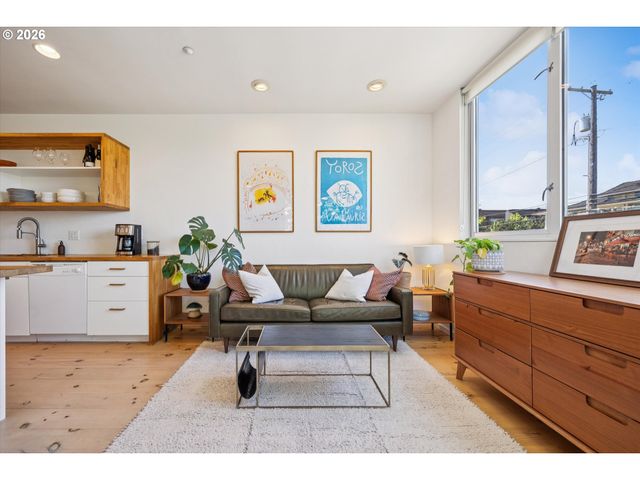 5232 N WILLIAMS Ave, Portland, OR 97217