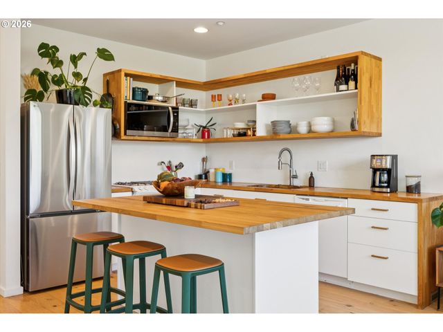 5232 N WILLIAMS Ave, Portland, OR 97217
