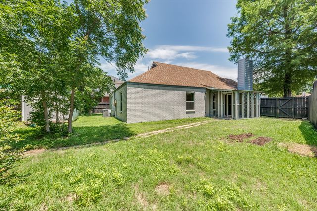 1221 Hilburn Court, Irving, TX 75060