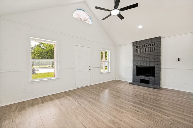1221 Hilburn Court, Irving, TX 75060