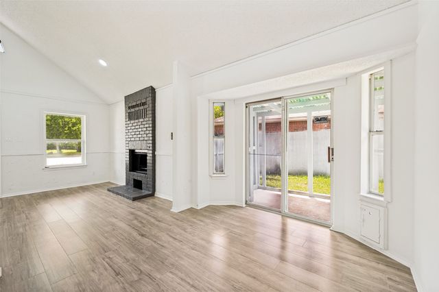 1221 Hilburn Court, Irving, TX 75060