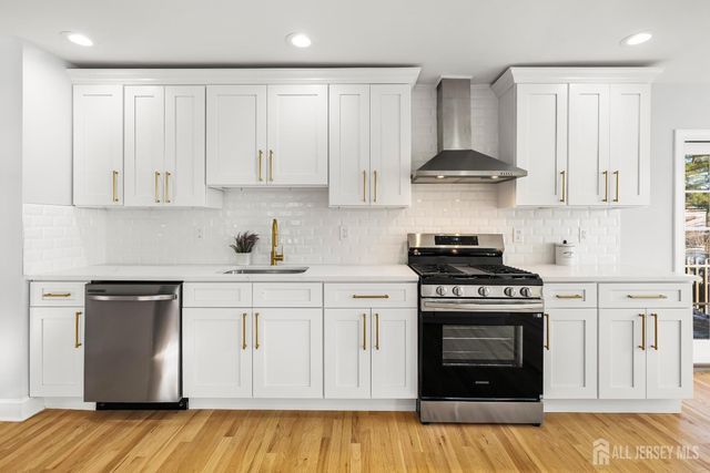 179 Fleet Avenue, Edison, NJ 08820