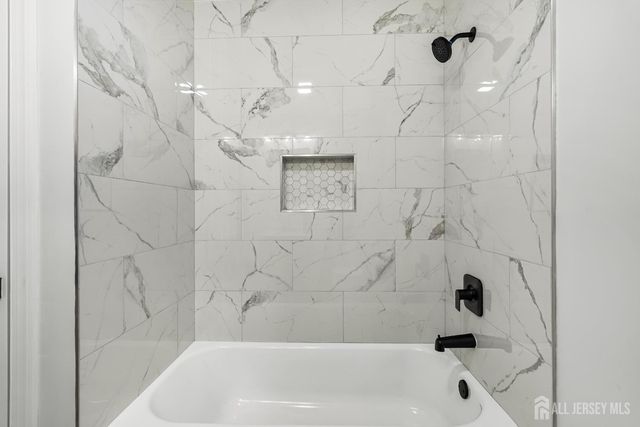 179 Fleet Avenue, Edison, NJ 08820