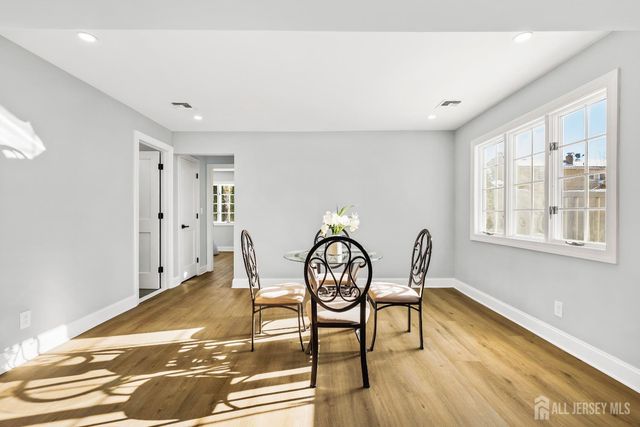 179 Fleet Avenue, Edison, NJ 08820