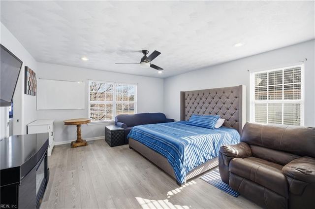 8 Rutland DR, Hampton, VA 23666