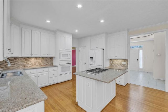 403 Ashway CV, Newport News, VA 23606